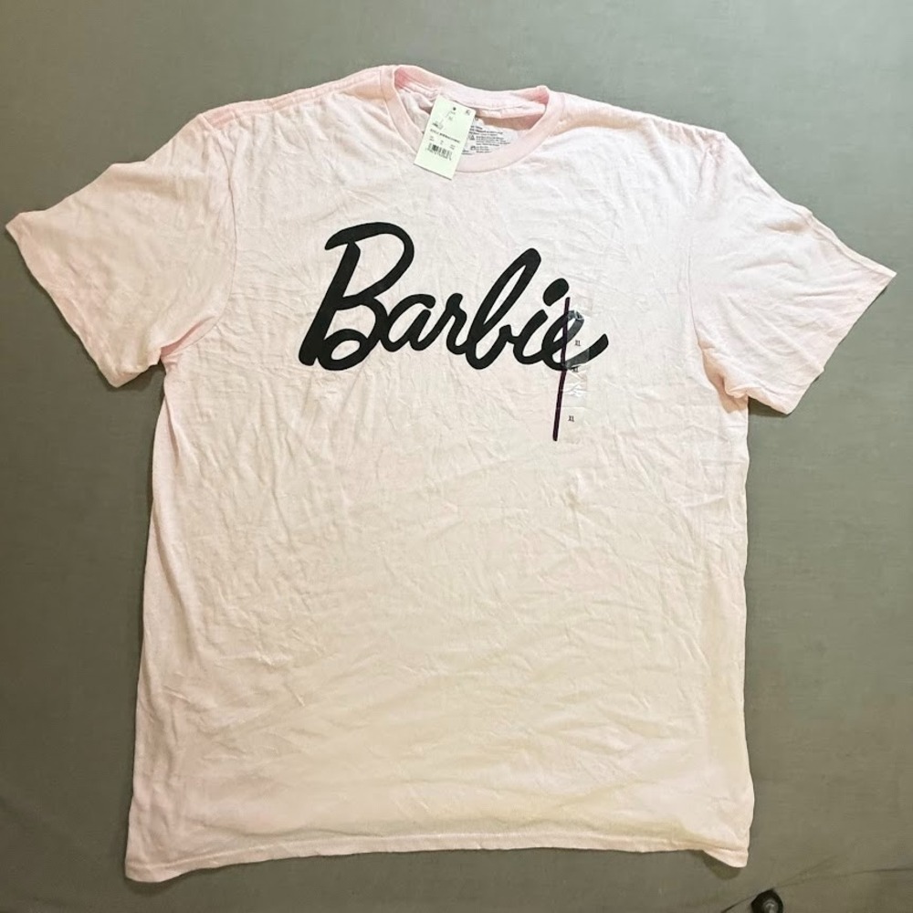 Barbie Shirt Men Extra Large‎ Pink Logo Short Sleeve Pullover Tee Adult.